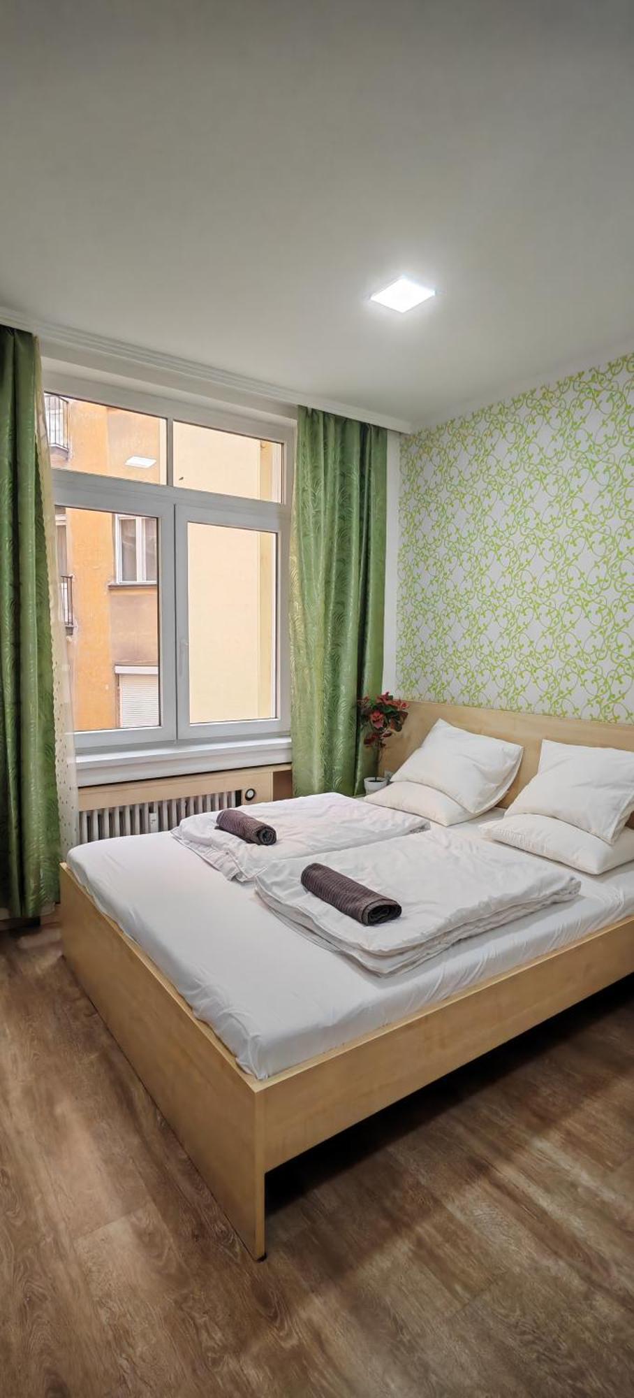 Seasons Design Rooms Budapešť Exteriér fotografie